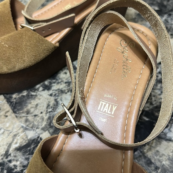 Seychelles Tan Wedges - Picture 5 of 7